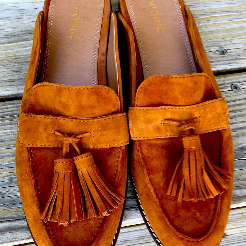 Vionic women’s size 10 never worn slide on leather shoes